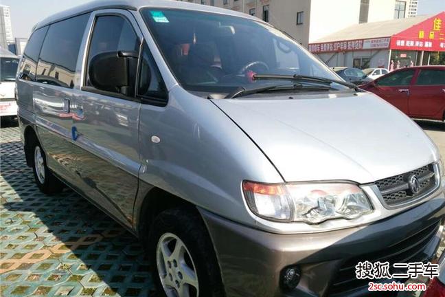 东风风行菱智2012款商用版 1.6L 实用型