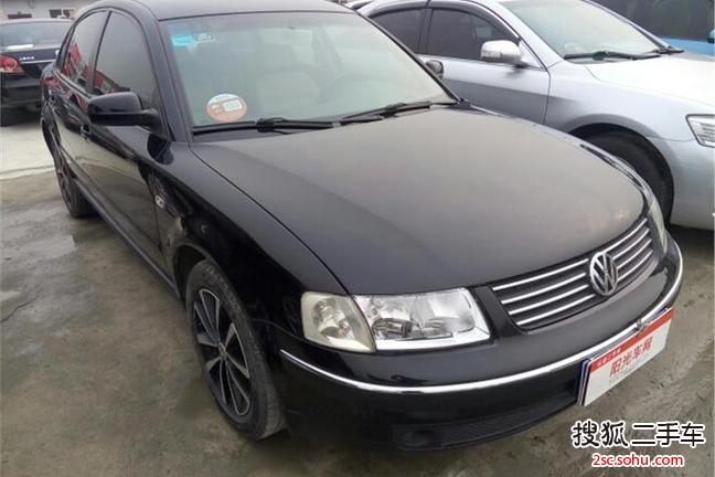大众帕萨特领驭2005款2.0L 舒适型手动