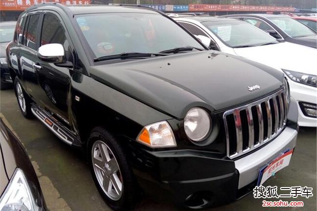 Jeep指南者2010款2.4L 运动版