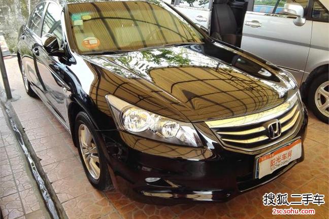 本田雅阁2011款2.0L EX