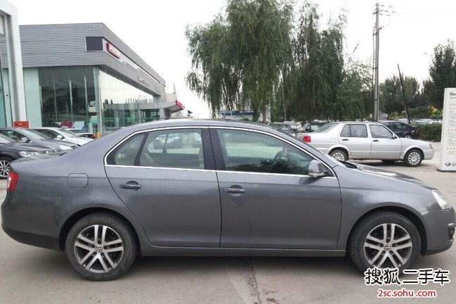 长春-大众速腾2011款1.6l 手动 舒适型