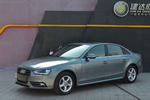 奥迪A4L2013款30 TFSI(1.8T)自动舒适型