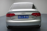 奥迪A4L2012款2.0TFSI 标准型