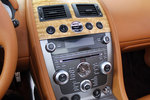 阿斯顿马丁DB9 敞篷2011款6.0 Touchtronic Volante