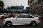 奥迪A4L2015款30 TFSI 自动舒适型