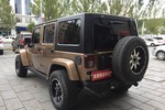 Jeep牧马人四门版2014款3.0L 撒哈拉