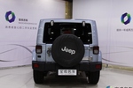 Jeep牧马人两门版2012款3.6L Sahara 极地版