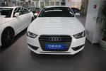 奥迪A4L2013款35 TFSI(2.0T)自动舒适型