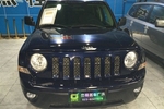 Jeep自由客2.4L 运动版