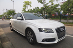 奥迪A4L2010款2.0TFSI 标准型