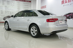 奥迪A4L2013款35 TFSI(2.0T)自动舒适型