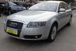 奥迪A6L2005款3.0L quattro® 无级手动一体领先尊亨型