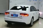 奥迪A4L2015款30 TFSI 自动舒适型