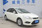 福特福克斯三厢2013款三厢经典 1.8L 手动基本型