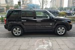 Jeep自由客2013款2.4L 运动版