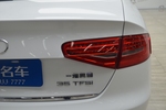 奥迪A4L2013款35 TFSI 自动舒适型