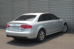 奥迪A4L2011款2.0TFSI 标准型