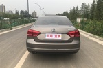 大众帕萨特2013款1.8TSI DSG尊荣版