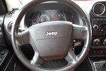 Jeep指南者2010款2.4L 运动版