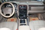 Jeep大切诺基2004款Jeep4000(CBU) 5门旅行车自动4速四驱