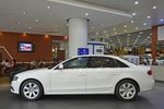 奥迪A4L2009款2.0TFSI 标准型