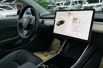 特斯拉Model 32019款标准续航后驱升级版