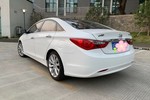 现代索纳塔八2011款2.0L 自动至尊版