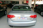 奥迪A4L2010款2.0TFSI 标准型