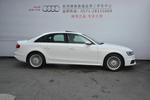 奥迪A4L2013款40 TFSI quattro个性运动型