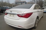 现代索纳塔八2011款2.0L GLS自动领先版