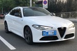 阿尔法罗密欧Giulia2017款2.0T 280HP 豪华版