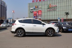 丰田RAV42016款荣放 2.0L CVT两驱风尚版