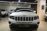 Jeep指南者2014款2.4L 四驱豪华版