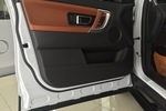 路虎发现神行2015款2.0T HSE LUXURY