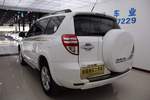 丰田RAV42013款特享版 2.4L 自动四驱尊崇 