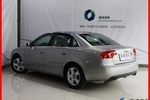 奥迪A42007款新A4 1.8T 手自一体舒适型