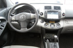 丰田RAV42011款2.4L 自动四驱豪华版 