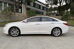 现代索纳塔八2011款2.0L 自动至尊版