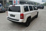 Jeep自由客2013款2.4L 炫黑运动版