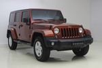 Jeep牧马人四门版2015款3.0L 撒哈拉