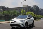 丰田RAV42016款荣放 2.0L CVT四驱新锐版