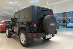 Jeep牧马人四门版2011款3.8L 撒哈拉