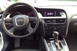 奥迪A4L2011款2.0TFSI 标准型