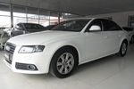 奥迪A4L2010款2.0TFSI 标准型