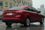 福特福克斯三厢2012款1.6L 手动舒适型