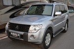 三菱帕杰罗2010款3.0L 精英版