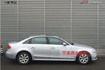 奥迪A4L2013款40 TFSI quattro个性运动型