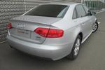 奥迪A4L2010款2.0TFSI 标准型