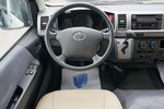 丰田HIACE2011款2.7L 自动豪华版13座