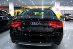 奥迪S82013款4.0TFSI quattro